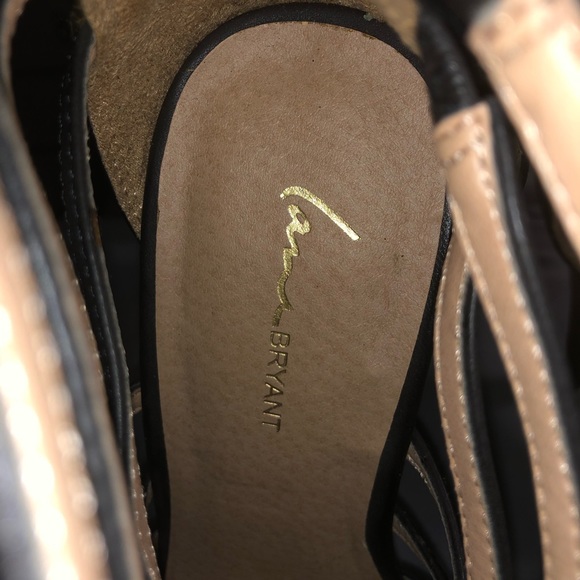 Black High Heel - Picture 4 of 4